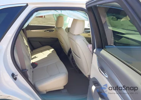 2017 Cadillac Xt5 Luxury z USA, uszkodzony, nr VIN 1GYKNBRS3HZ309537